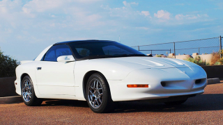 Illustration for article titled The ten best cars for learning how to hoon